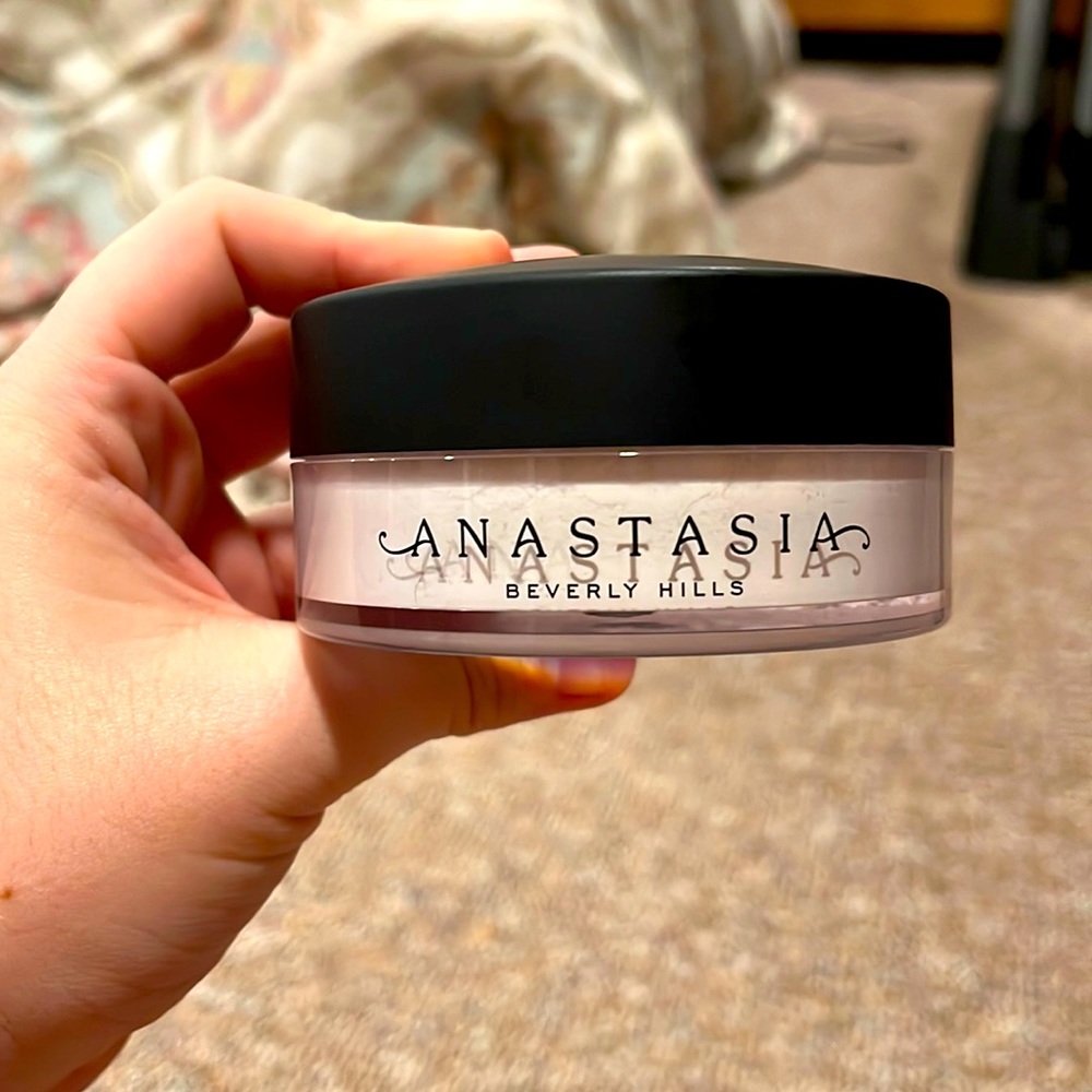 Anastasia Beverly Hills Loose Setting Powder
